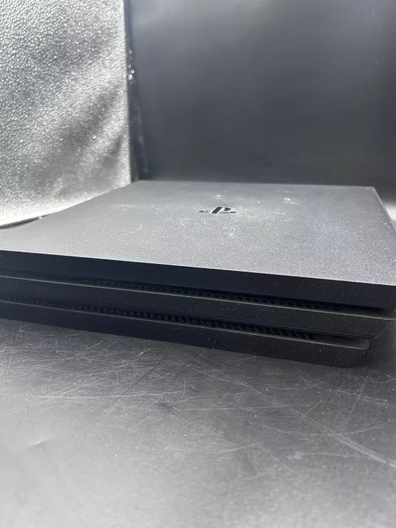 KONSOLA SONY PLAYSTATION 4 (PS4) PRO 1TB + PAD POLECAMY!