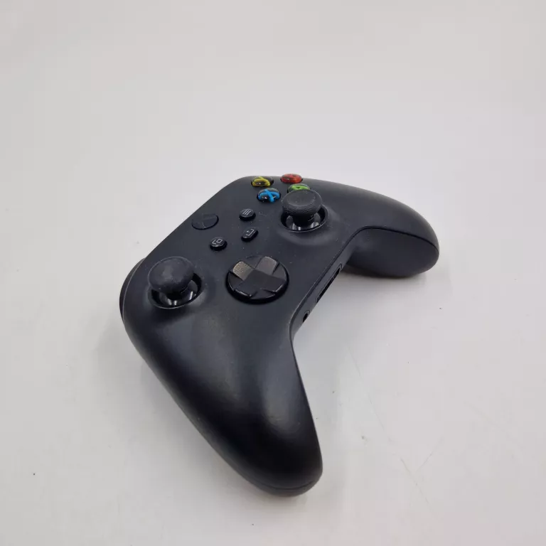 PAD DO KONSOLI XBOX SERIES S/X SPRAWNY !!