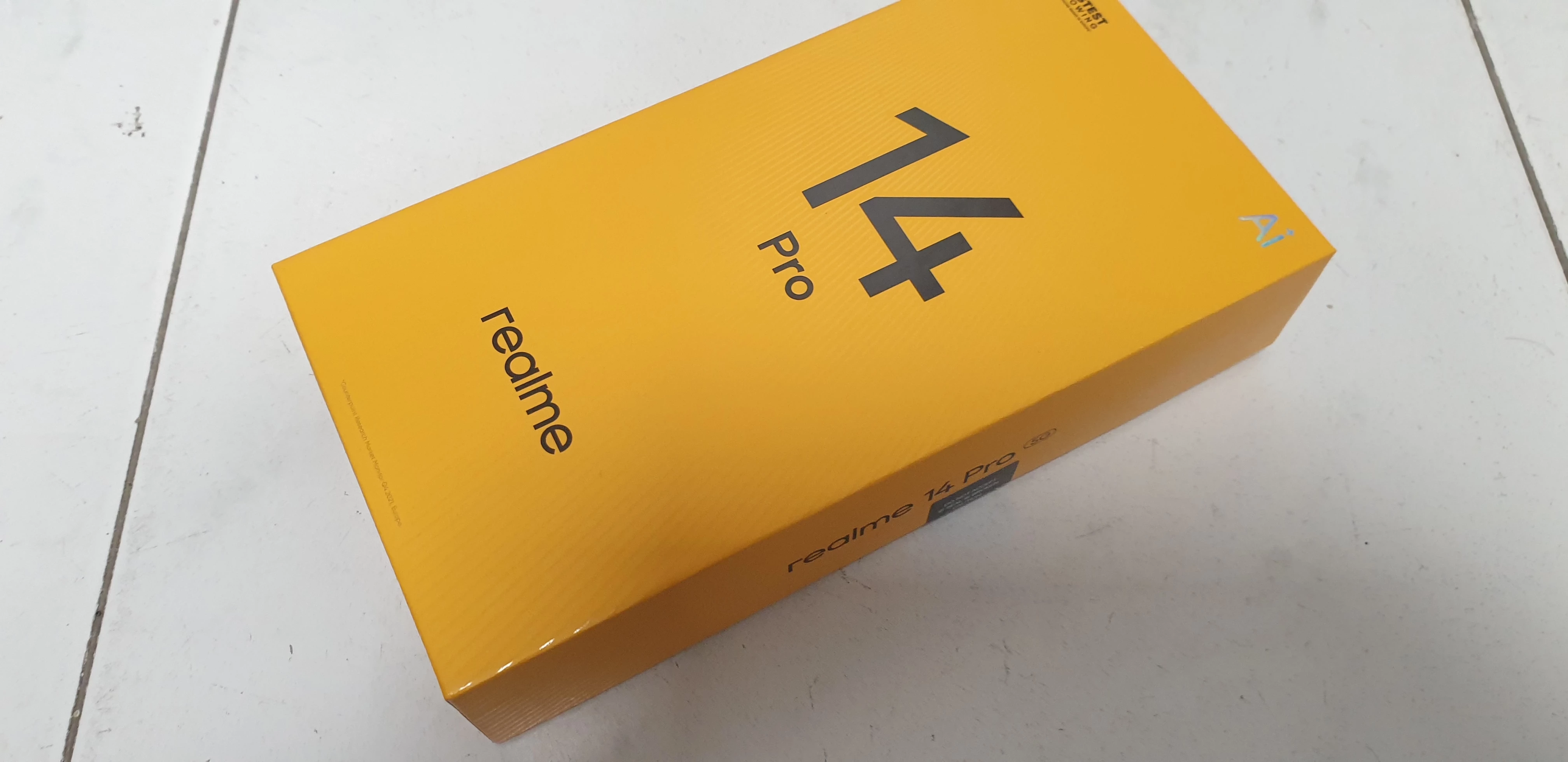 telefon-realme-14-pro-5gpudelko-ean-gtin-6941764453913
