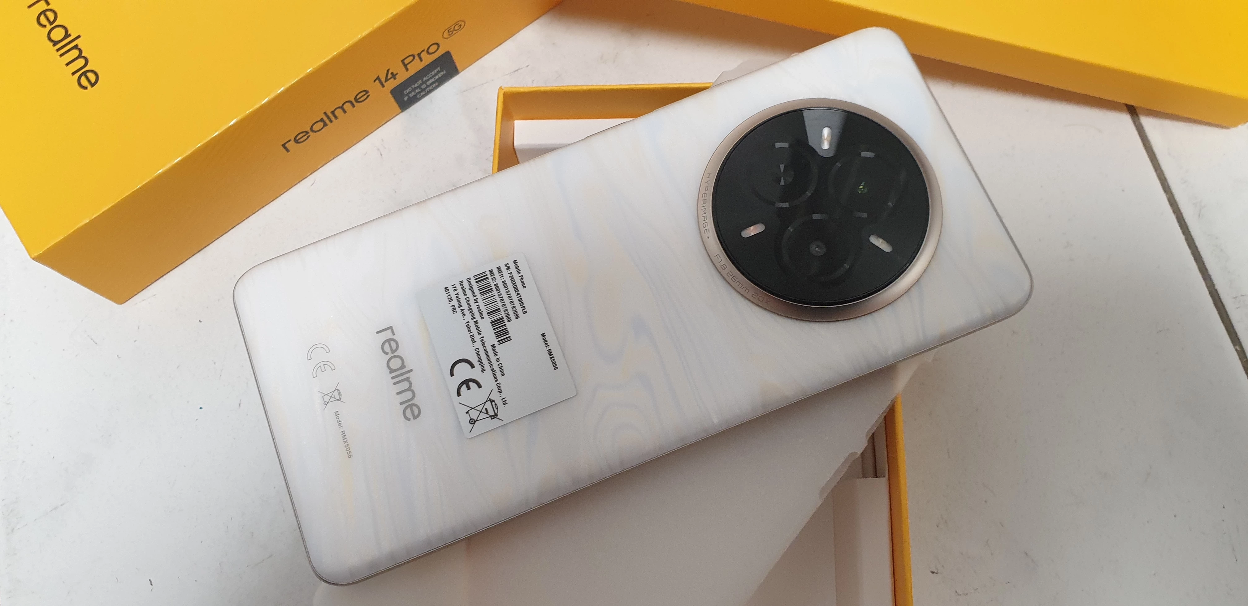 telefon-realme-14-pro-5gpudelko-pamiec-ram-202865-324301