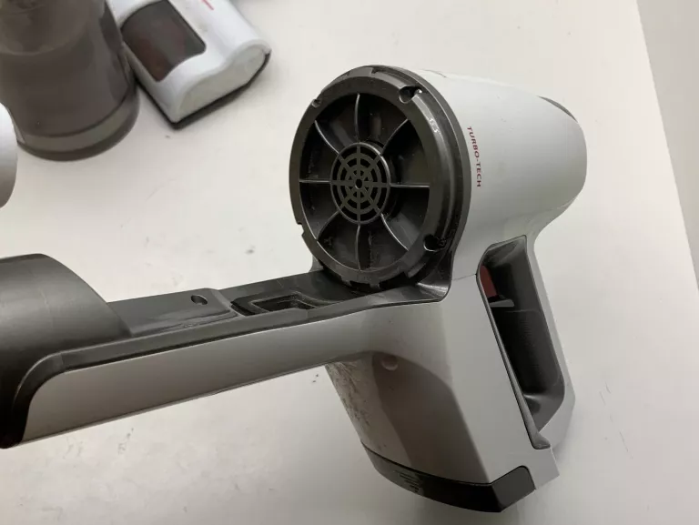 ODKURZACZ PIONOWY PROFICARE  PC-BS3037A