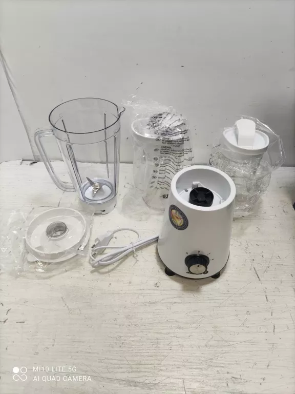 BLENDER KIELICHOWY ŁUCZNIK BP-2018 350 W BIAŁY