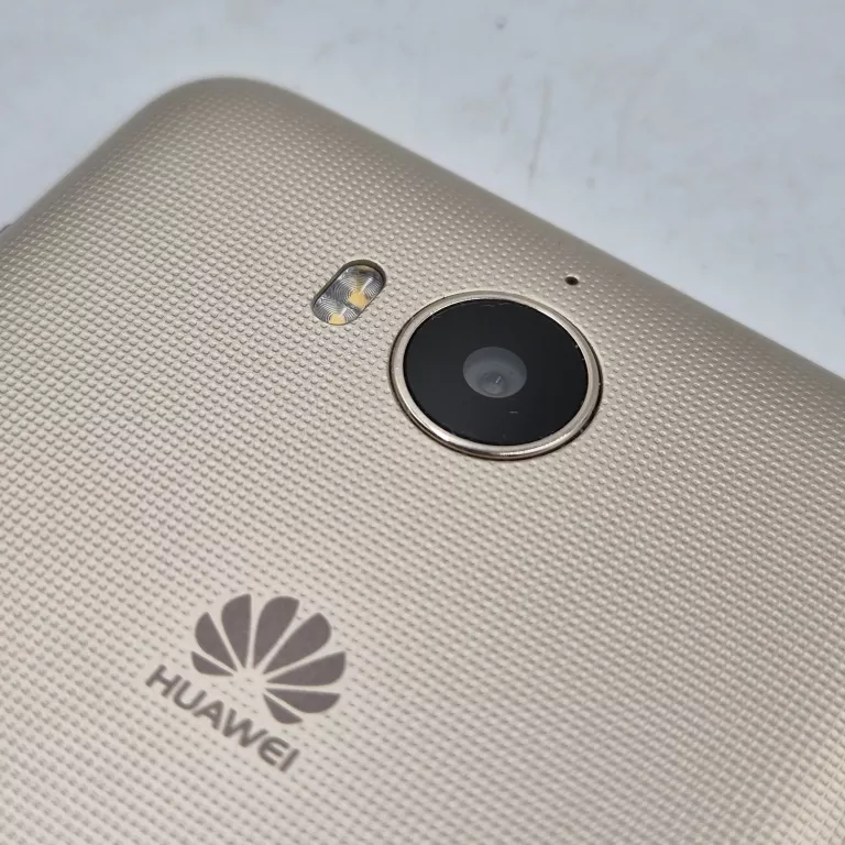 TELEFON HUAWEI Y6 MODEL: MYA-L41 2GB/16GB