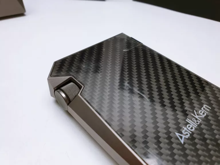 PRZENOŚNY ODTWARZACZ MP3 ASTELL&KERN AK240 256GB + STACJA DOKUJĄCA KOMPLET
