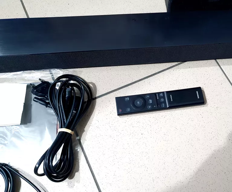 SOUNDBAR SAMSUNG HW-C450 2.1 BLUETOOTH Z SUBWOOFEREM GW