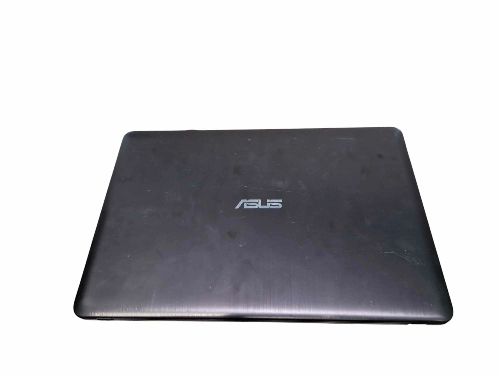 laptop-asus-r540s-przekatna-ekranu-1560