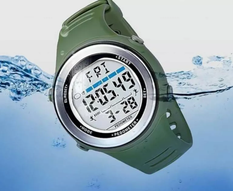 zegarek-z-krokomierzem-wodoodporny-zielony-stan-11323-238058