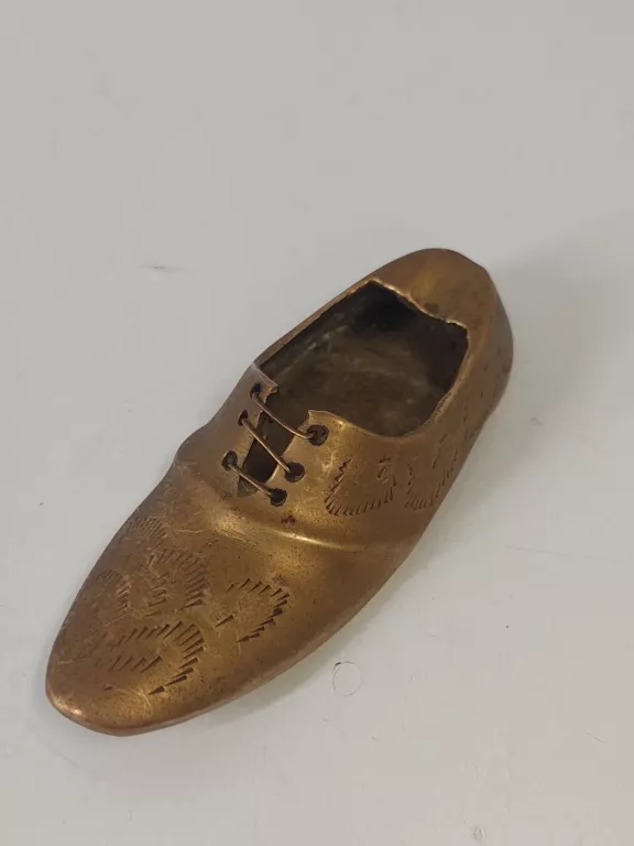 MAŁA POPIELNICZKA MOSIĄDZ - VINTAGE