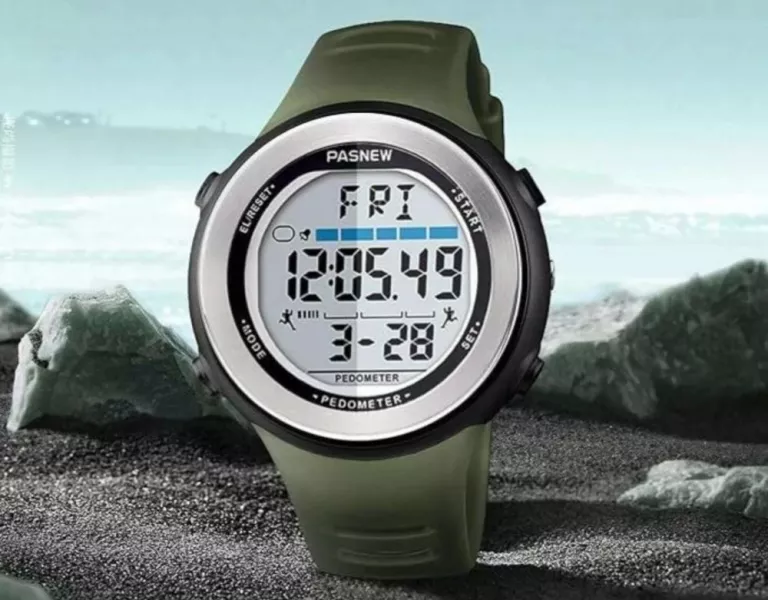 zegarek-z-krokomierzem-wodoodporny-zielony-bronowicka-80-krakow