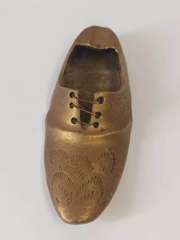MAŁA POPIELNICZKA MOSIĄDZ - VINTAGE