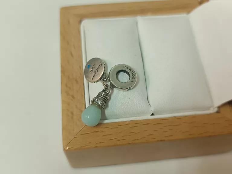 PIĘKNY SREBRNY PANDORA CHARMS ŻARÓWKA