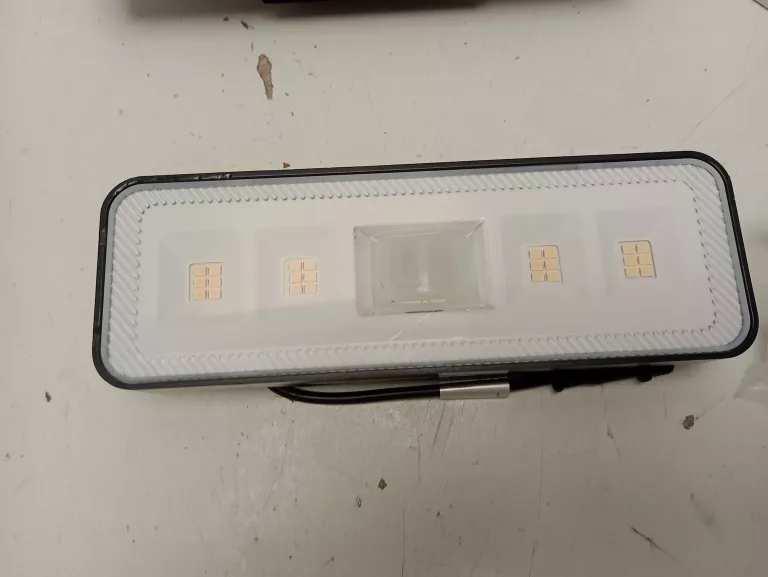 EMOS LED SOLAR FLOODLIGHT