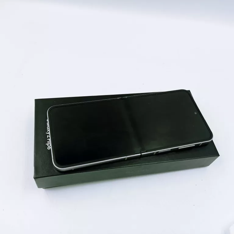 TELEFON SAMSUNG GALAXY Z FLIP 6 @IGŁA PLAY