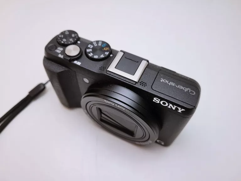 APARAT KOMPAKTOWY SONY CYBER-SHOT DSC-HX60V 30X OPTICAL ZOOM