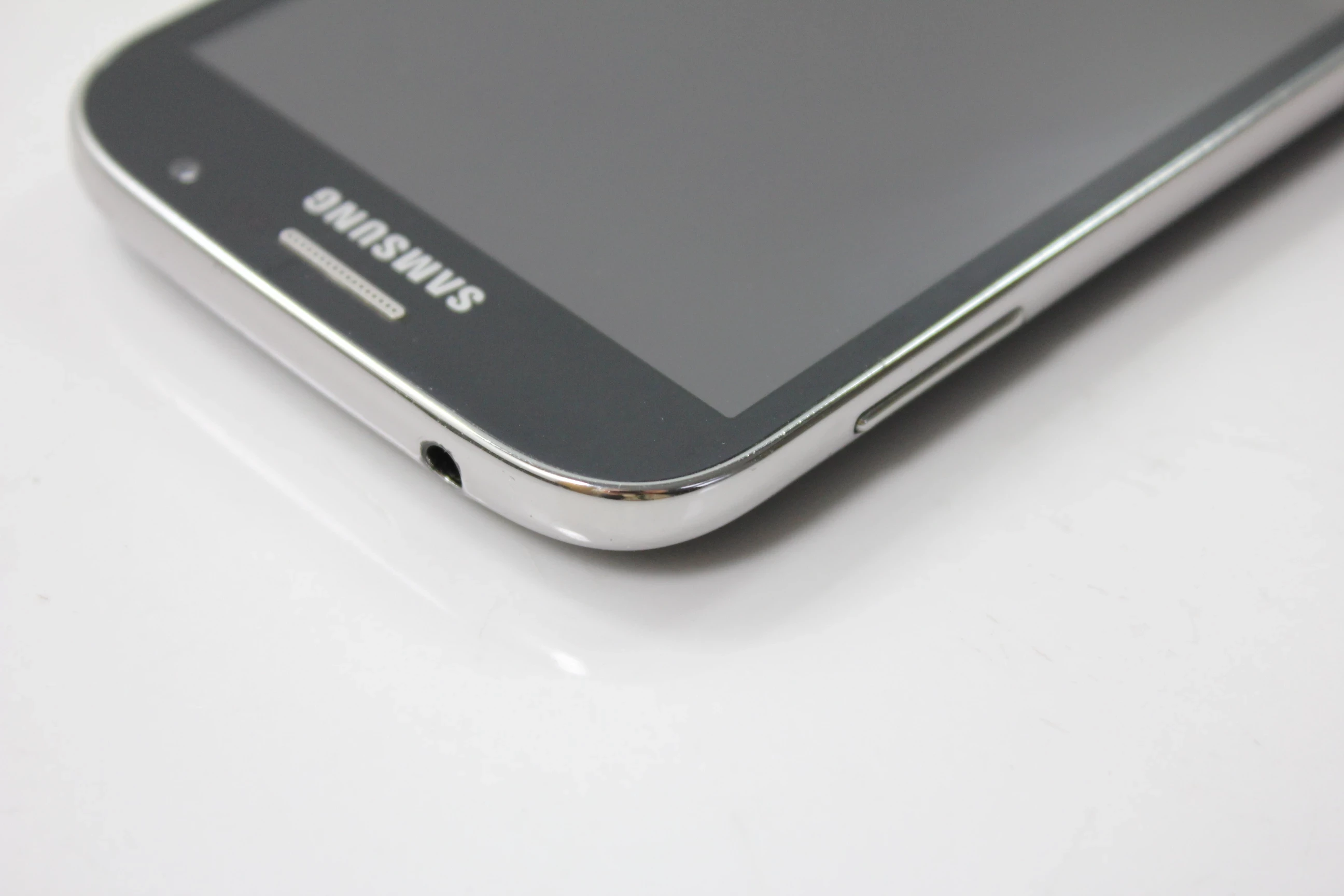 telefon-samsung-galaxy-grand-neo-kod-producenta-gt-i9060mkixeo