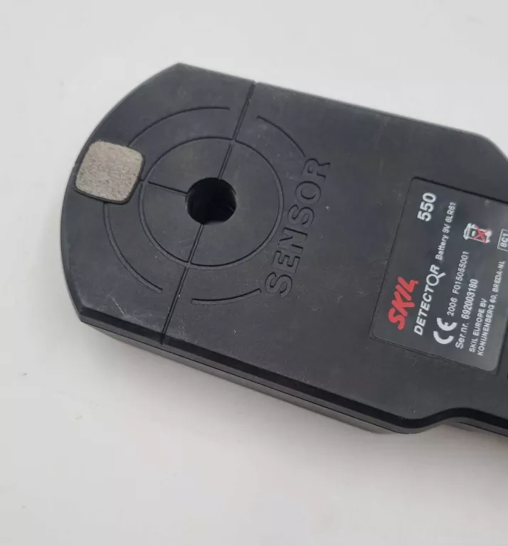 DETEKTOR SKIL 550 6LR61
