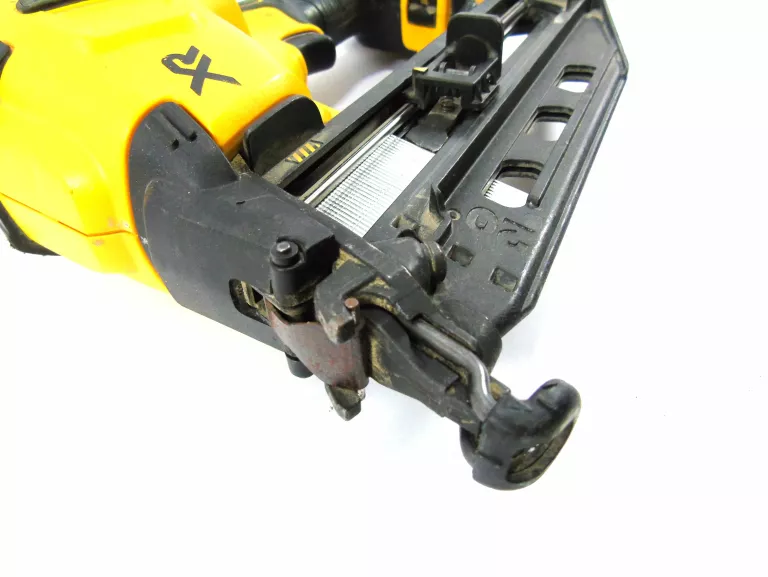 GWOŹDZIARKA SZTYFCIARKA DEWALT DCN660 + AKU 20V 1.3AH