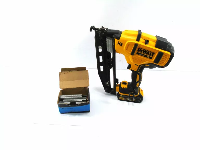 GWOŹDZIARKA SZTYFCIARKA DEWALT DCN660 + AKU 20V 1.3AH