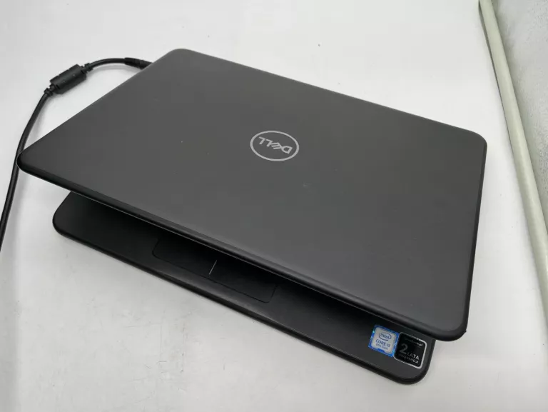 LAPTOP DELL 13 CALI 3310 I3 8145U 8GB RAM 120GB SSD