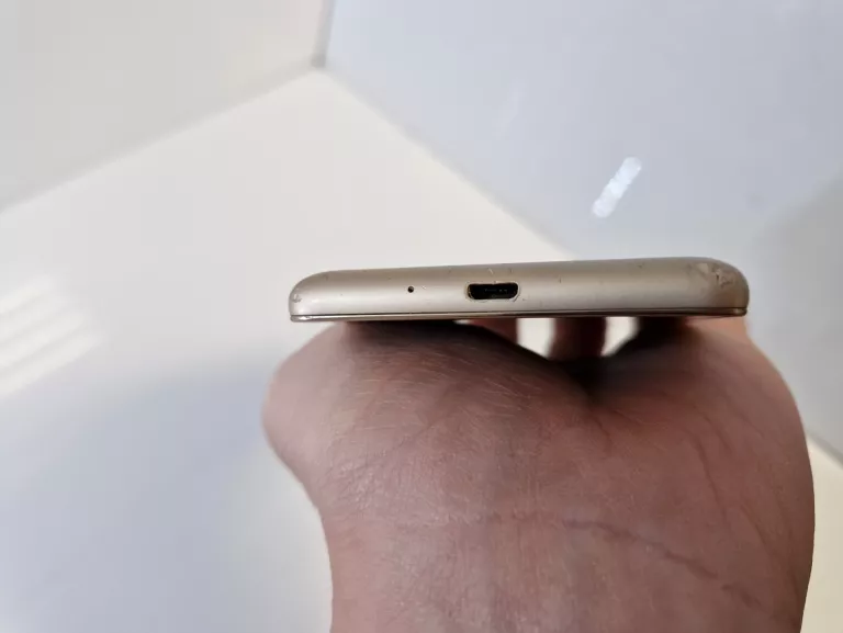 XIAOMI REDMI 3S 3/32GB OPIS