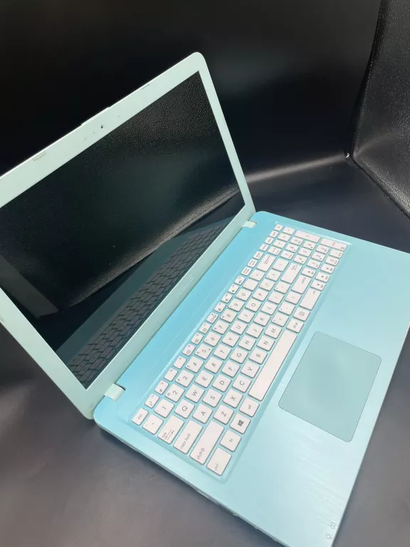 LAPTOP ASUS R540L WIN10H/SSD 224GB/8GB RAM/ INTEL CORE I3/NIVIDIA GEFRCE92