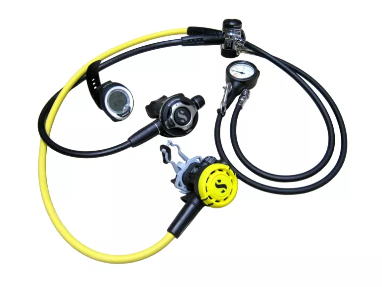 ZESTAW DO NURKOWANIA SCUBAPRO: MK17 EVO, S600, OCTOPUS R105, PUCK PRO+