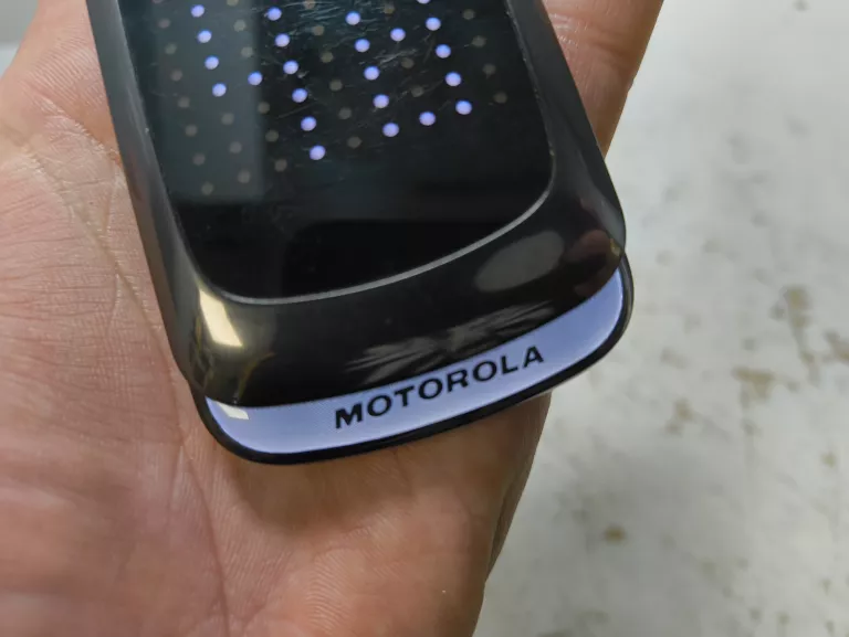 TELEFON MOTOROLA GLEAM+