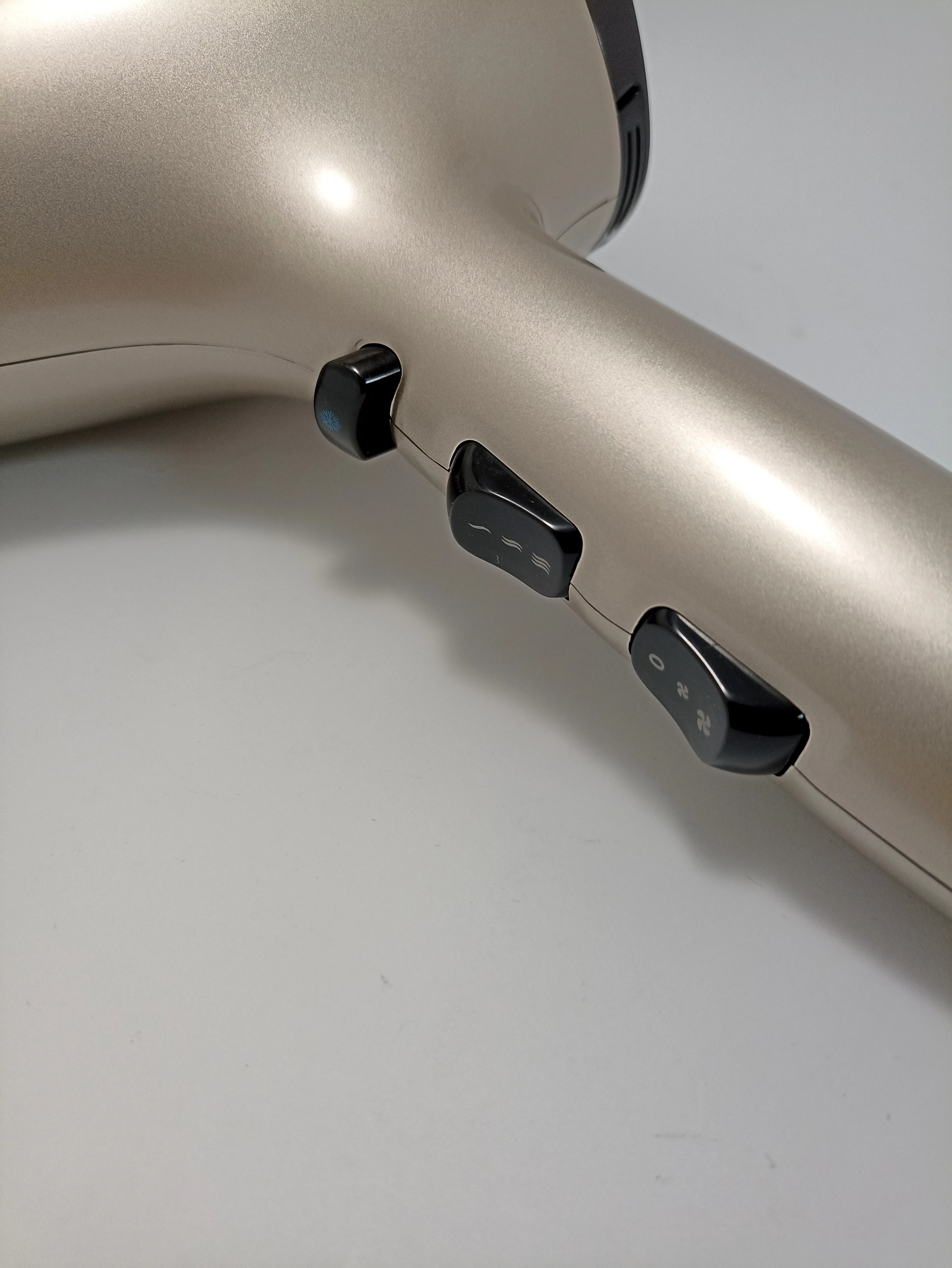 suszarka-remington-ac8005-moc-220000