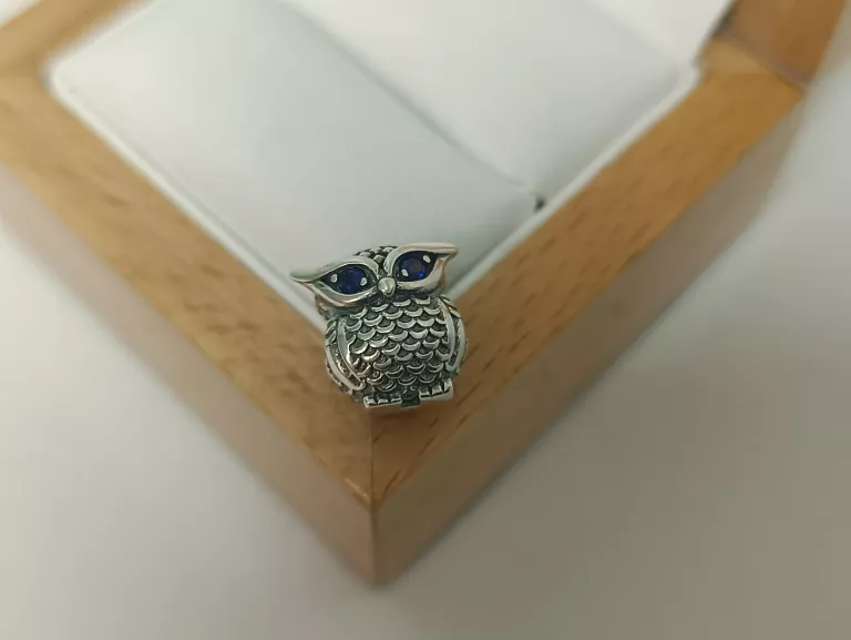 PIĘKNY SREBRNY CHARMS PANDORA PR 925 SOWA