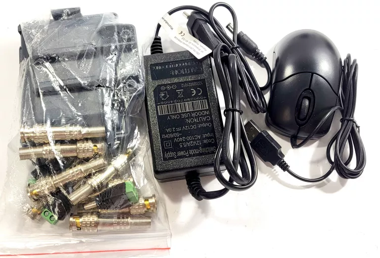 REJESTRATOR TCP/IP XVR5104C-X1 4 KANAŁY DAHUA + 3 KAMERY ZESTAW JAK NOWY