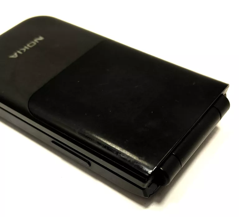TELEFON NOKIA 2720 FLIP