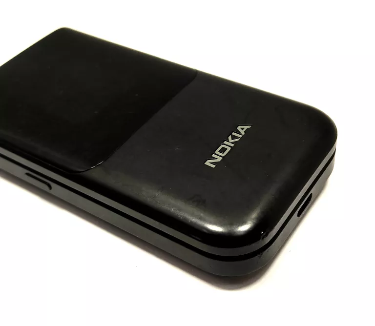 TELEFON NOKIA 2720 FLIP
