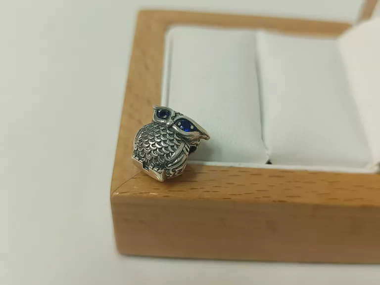 PIĘKNY SREBRNY CHARMS PANDORA PR 925 SOWA