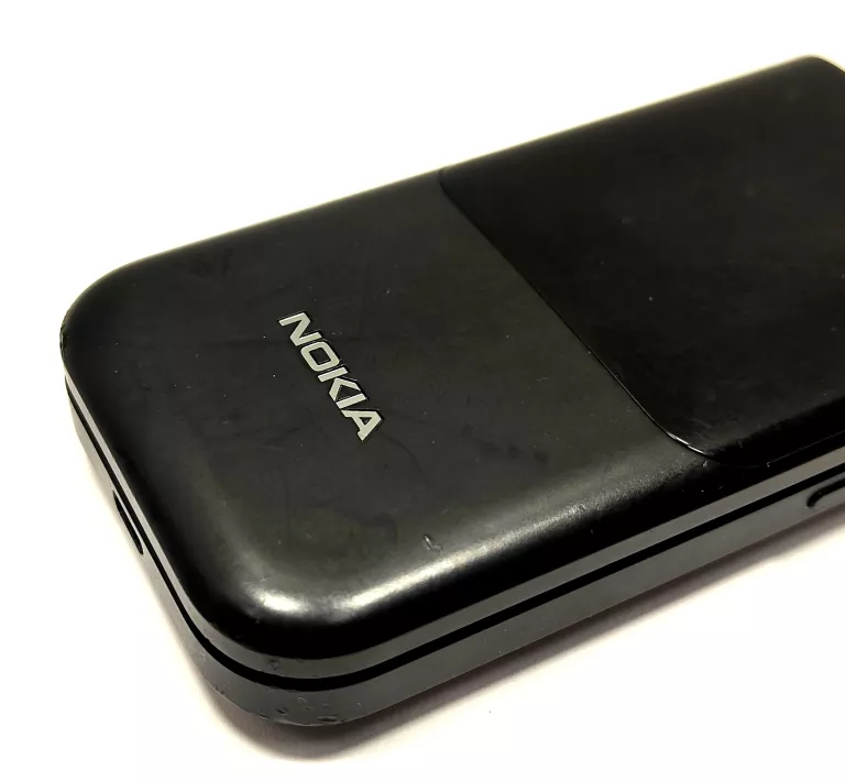 TELEFON NOKIA 2720 FLIP