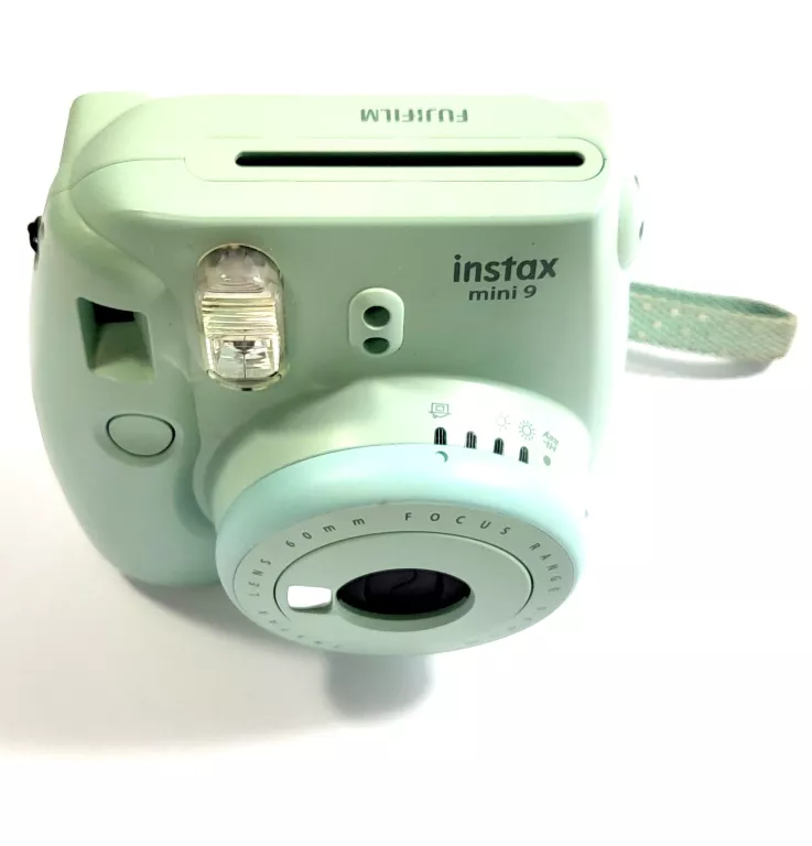 APARAT NATYCHMIASTOWY FUJIFILM INSTAX MINI 9 + ETUI