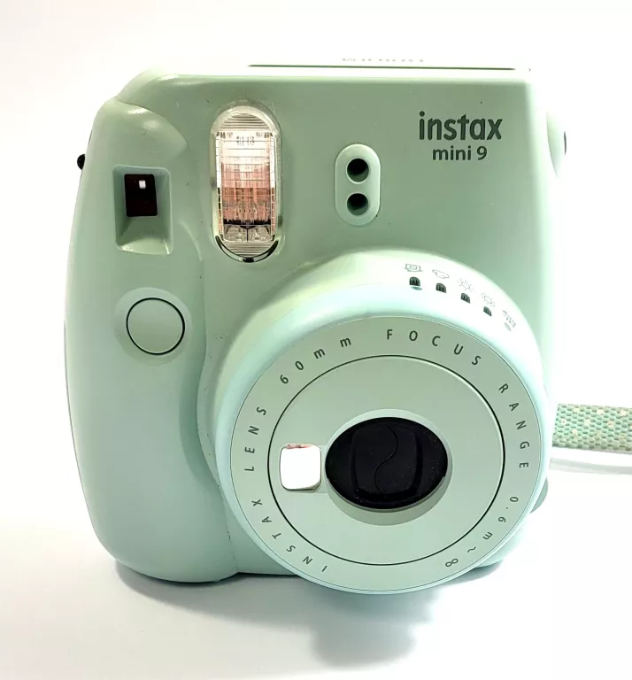 APARAT NATYCHMIASTOWY FUJIFILM INSTAX MINI 9 + ETUI