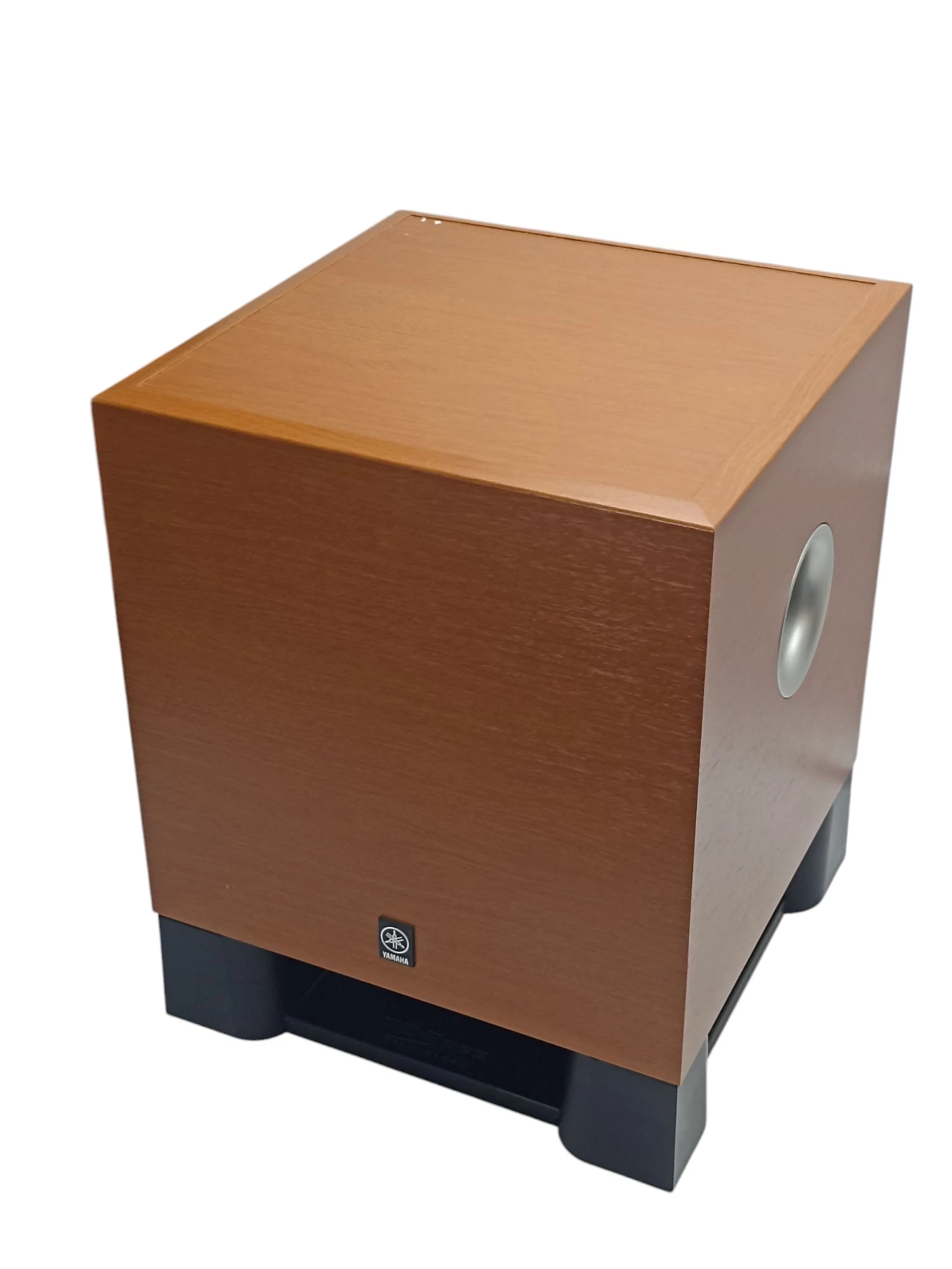 subwoofer-yamaha-sw-030-75-w-bardzo-dobry-stan-kod-producenta-yst-sw030