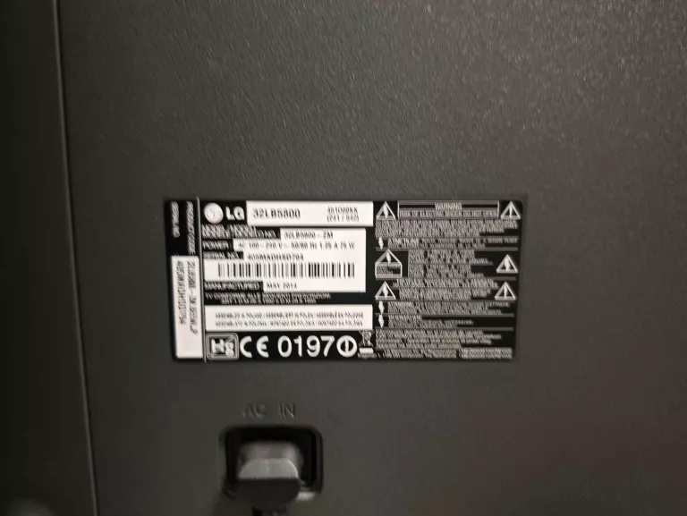 TELEWIZOR TV LG 32LB5800 + PILOT
