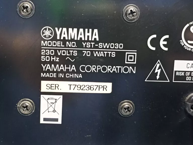 SUBWOOFER YAMAHA SW-030 75 W BARDZO DOBRY STAN!