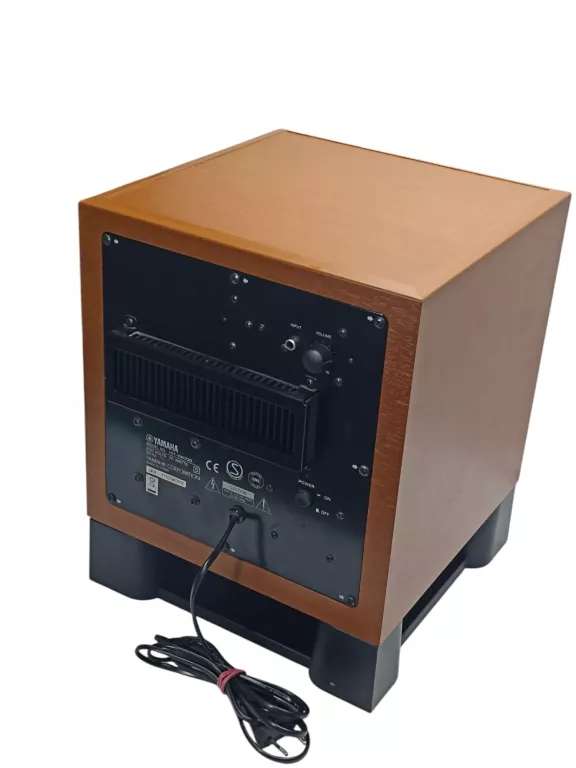 SUBWOOFER YAMAHA SW-030 75 W BARDZO DOBRY STAN!