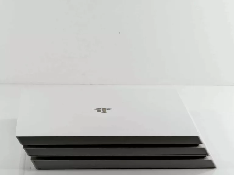 KONSOLA PLAYSTATION 4 PRO BIAŁA + PAD
