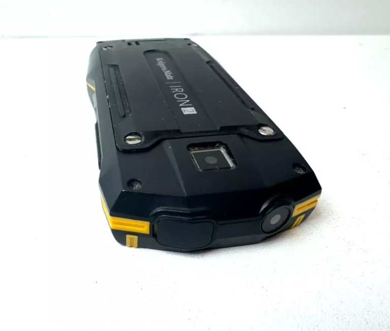 TELEFON KRUGER MATZ IRON 2-SPUCHNIĘTA BATERIA