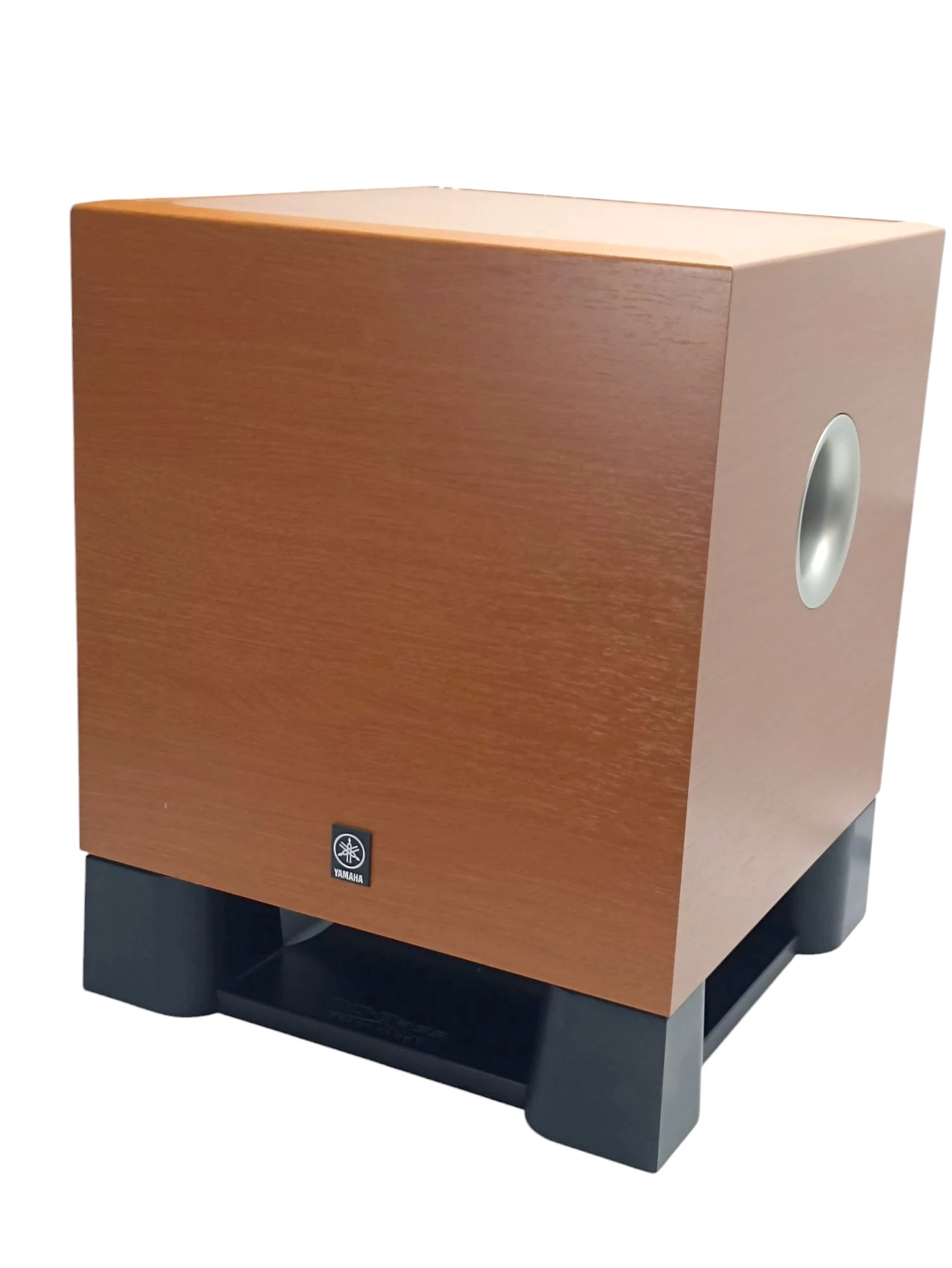 subwoofer-yamaha-sw-030-75-w-bardzo-dobry-stan-marka-248811-1145078