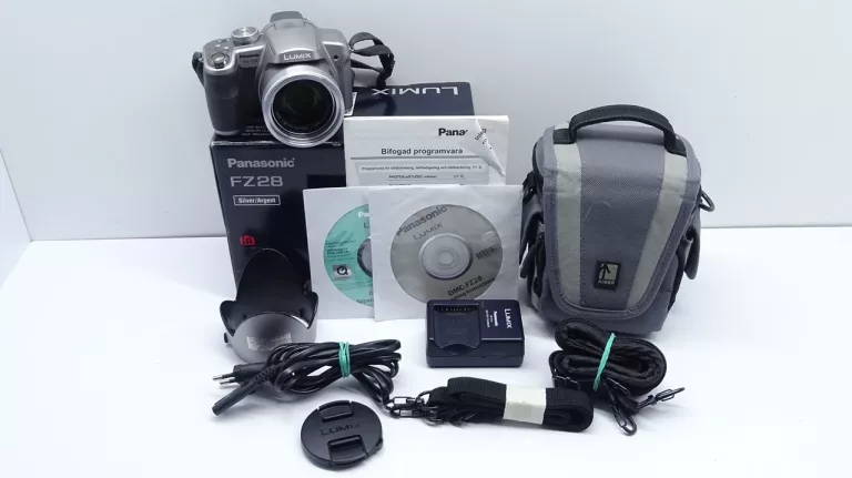 APARAT KOMPAKTOWY PANASONIC DMC-FZ28 ZESTAW