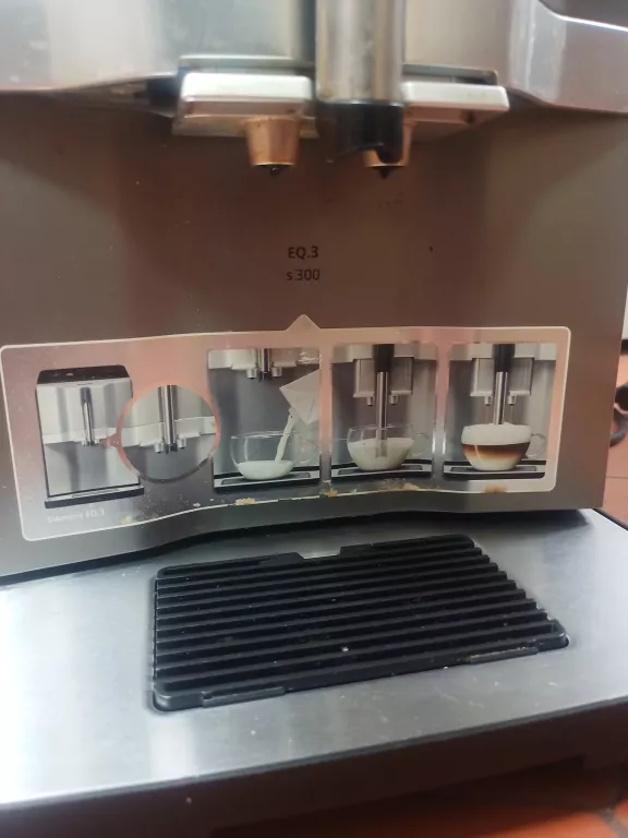 EKSPRES CIŚNIENIOWY SIEMENS EQ.3 S300 - TYTANOWY/CZARNY (TI303503DE)