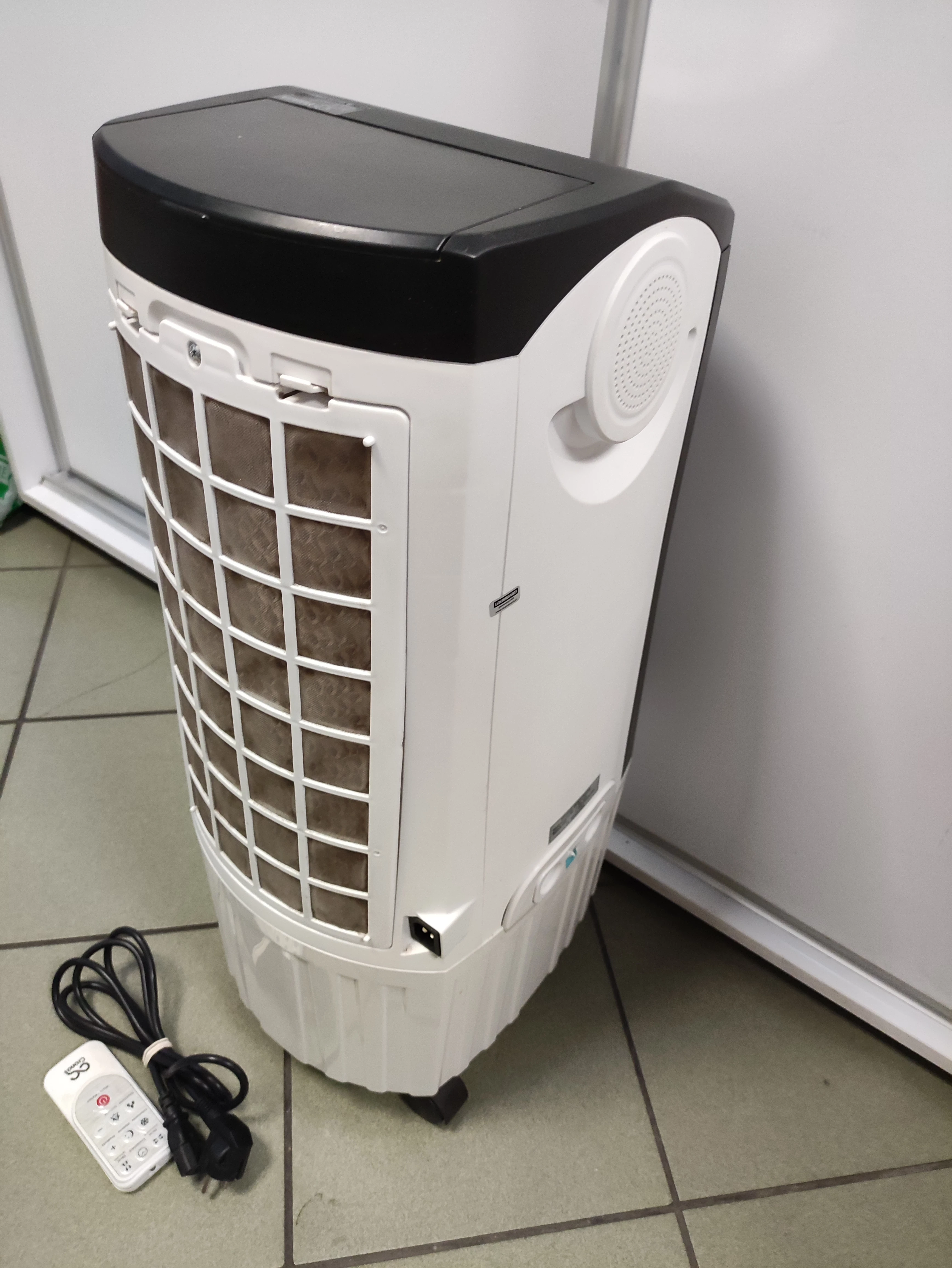 klimator-ewaporacyjny-cronos-ll-19a-pilot-kabel-stan-11323-2