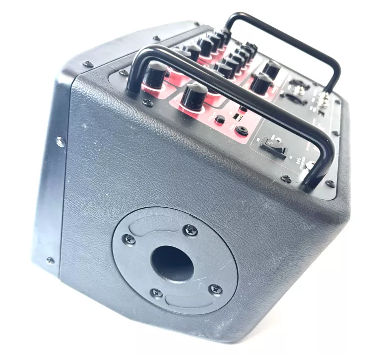 WZMACNIACZ DO GITARY JOYO BSK-40 + ŁADOWARKA W FUTERALE