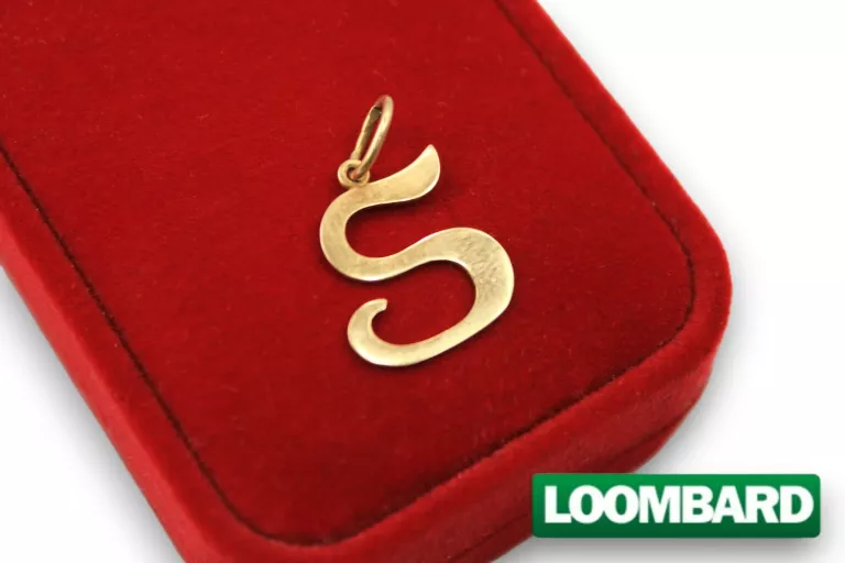 DELIKATNA ZŁOTA ZAWIESZKA LITERA S 0,82 G