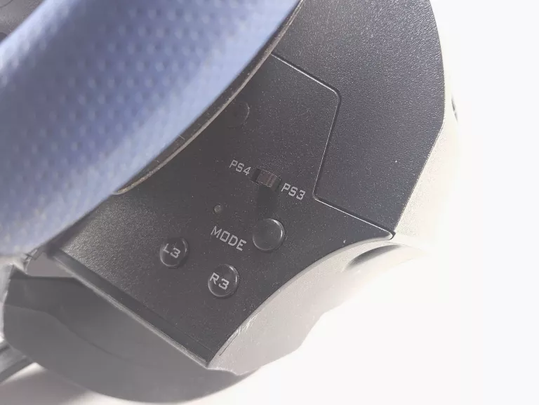 kierownica-thrustmaster-t150-force-feedback-stopnie-nozne-stan-11323-2