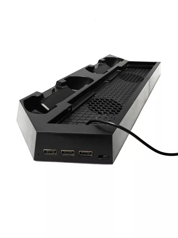 KONSOLA PS4 FAT 500GB +PAD, KABLE, PODSTAWKA CUH1116